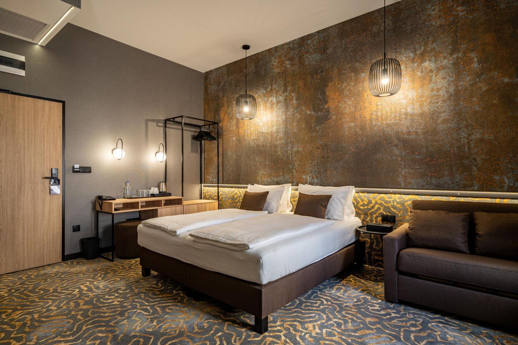 Urban Hotel Debrecen Kültér fotó