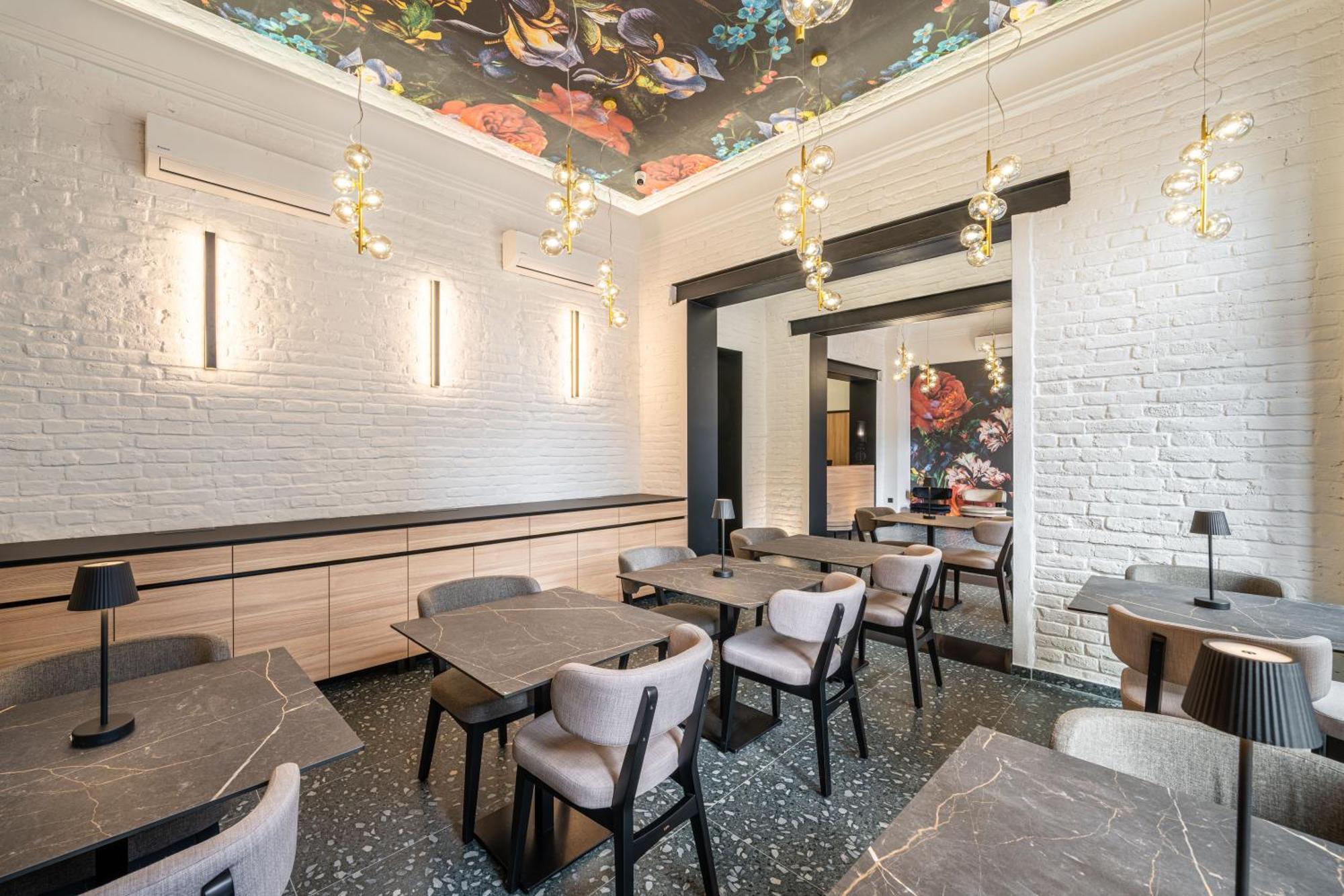 Urban Hotel Debrecen Kültér fotó